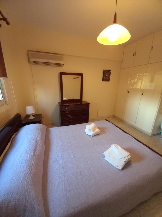 2 Bedroom Apartment Near Finikoudes Larnaca Eksteriør billede